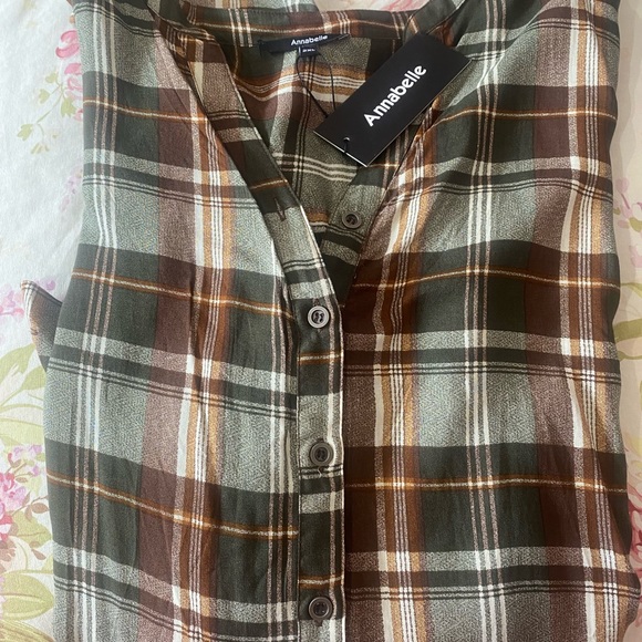 NWT plaid shirt - Picture 4 of 6